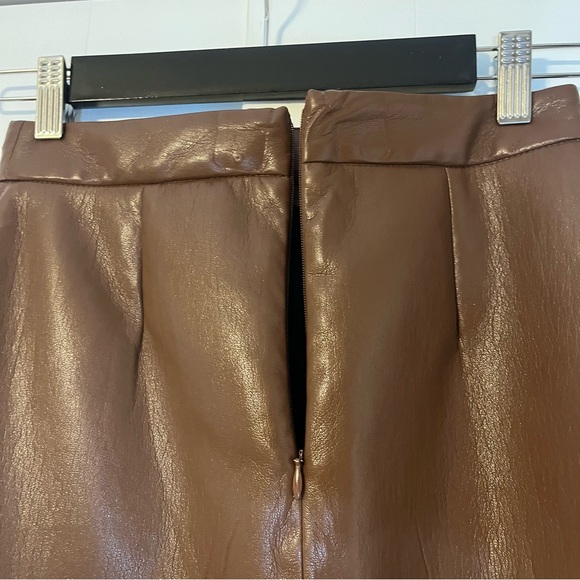 Aritzia Wilfred Brown Vegan Leather Mini Skirt Size 2 - Picture 5 of 5